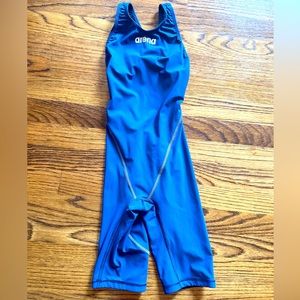 Girls 12 and under tech suit